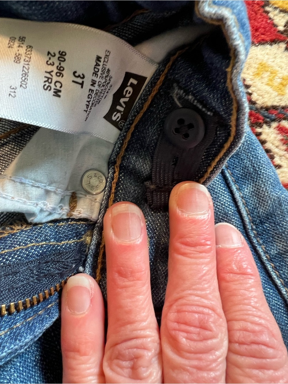 Toddler‎ Levi's 514 Slim Straight Jeans with Back Pocket Detail. - Picture 7 of 7